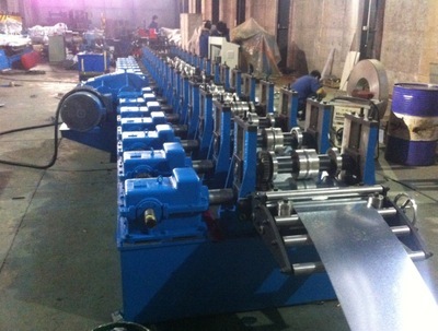 文華立體停車(chē)場(chǎng)載車(chē)板設(shè)備 冷彎成型機(jī)_電線電纜欄目